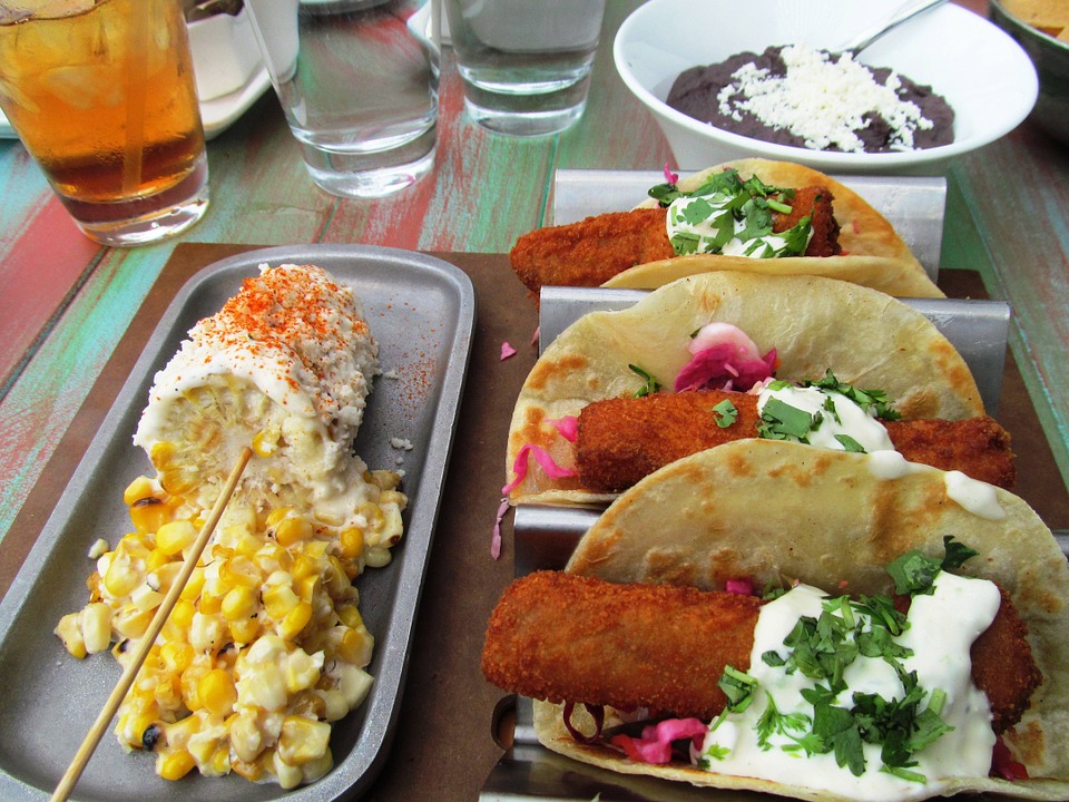 Find the healthy choices at Mexican Restaurants using these tips and the calorie charts