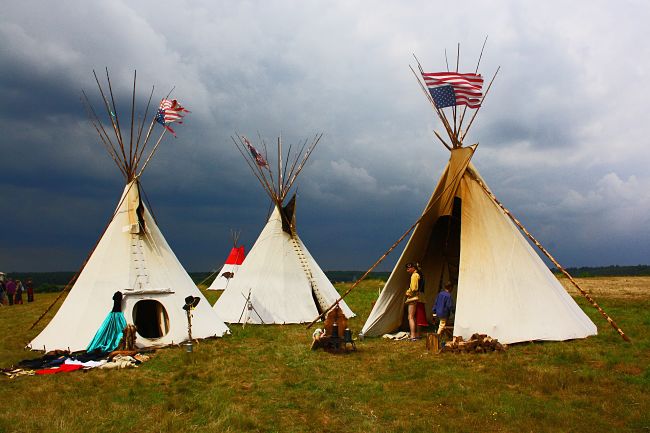 The traditional teepees had no problems with condensation, but the strong airflow made them cold and draughty